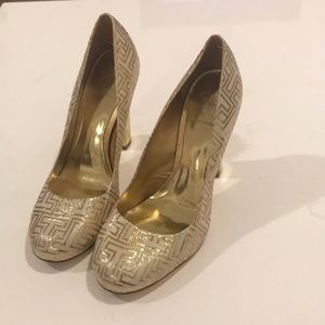 Tory Burch gold heels, size 9